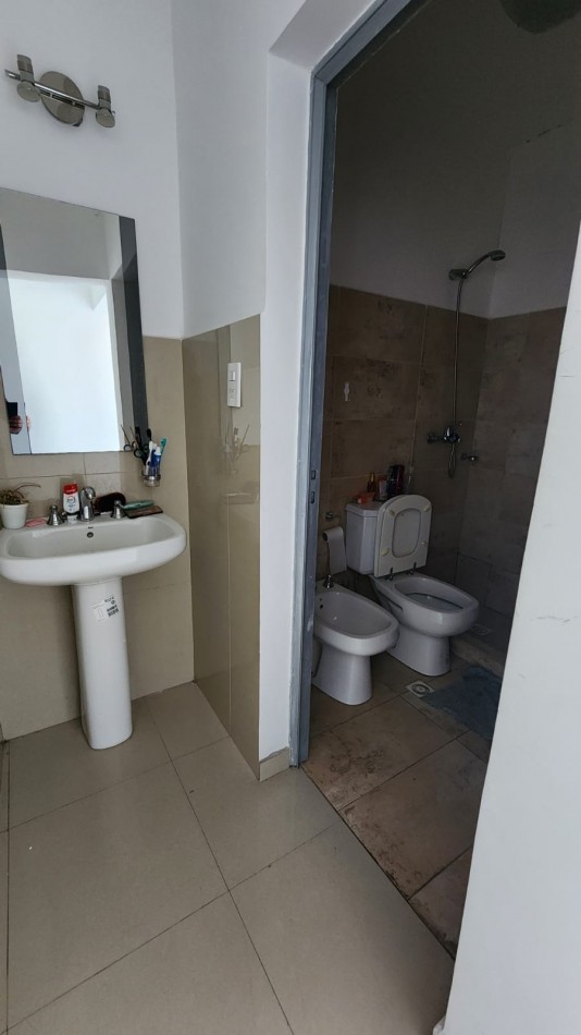 CALLE COLON  349  AMPLISIMO PISO EN VENTA 