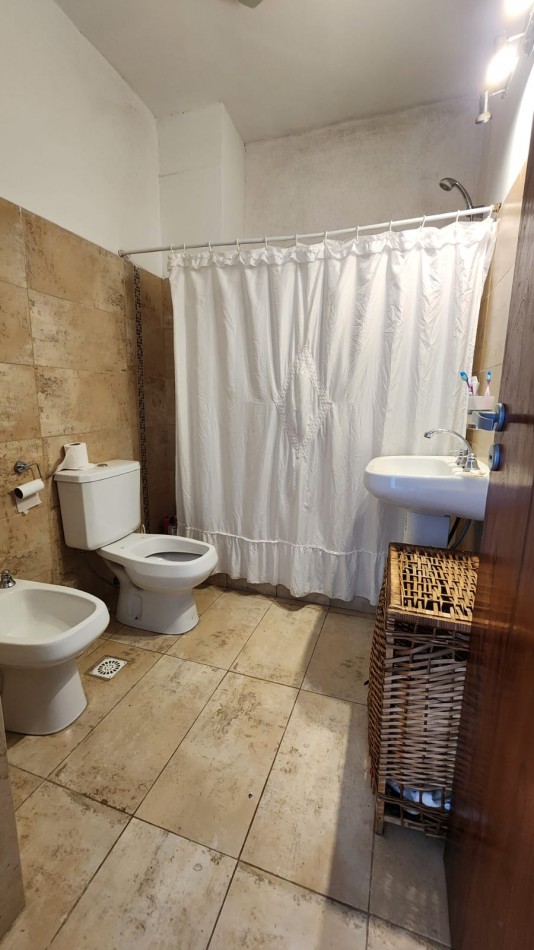 CALLE COLON  349  AMPLISIMO PISO EN VENTA 