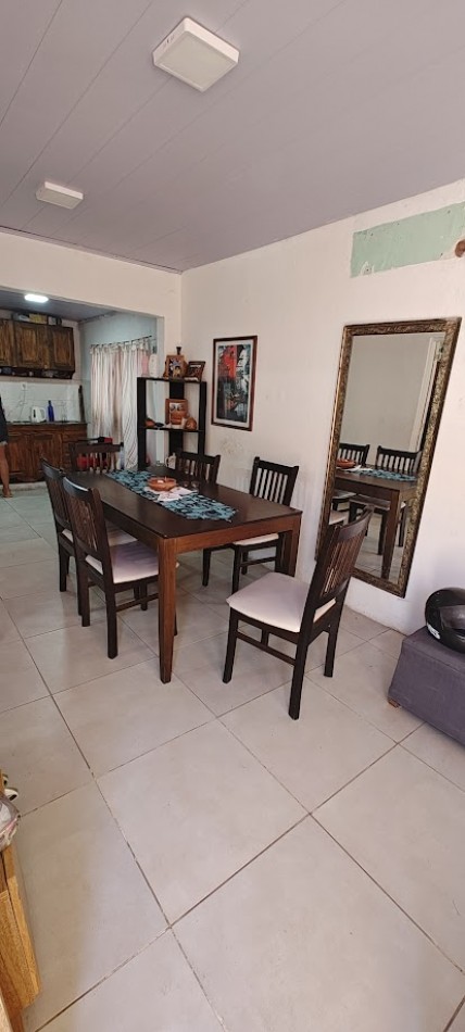 VENDO CASA CALLE EL PINGO AL 400