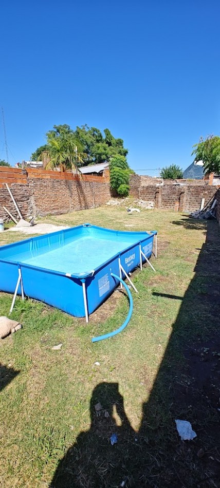 VENDO CASA CALLE EL PINGO AL 400