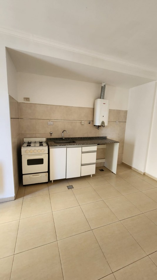 CALLE MISIONES N°163,  4° PISO "C" CONTRAFRENTE 