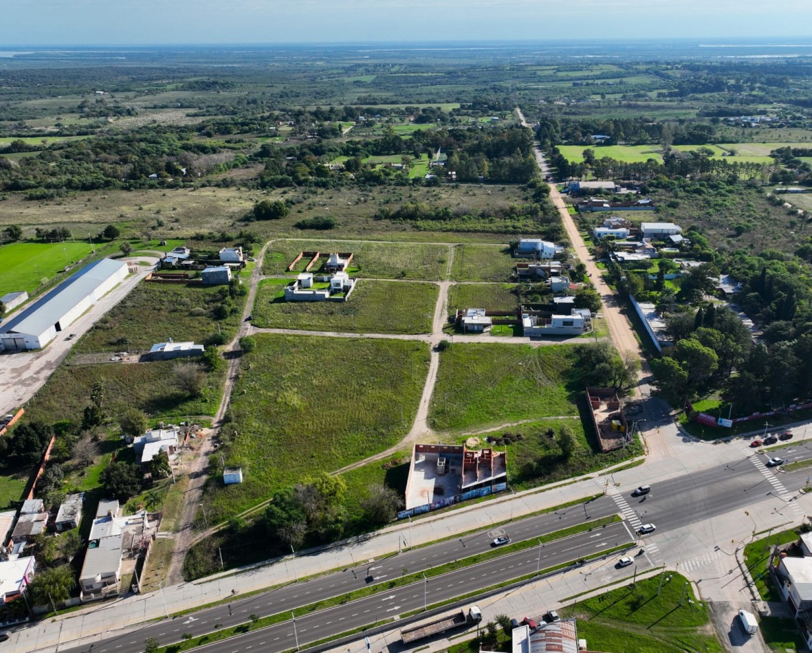 LOTES A LA VENTA FINANCIADOS EN AVENIDA DE LAS AMERICAS Y  JUAN B JUSTO
