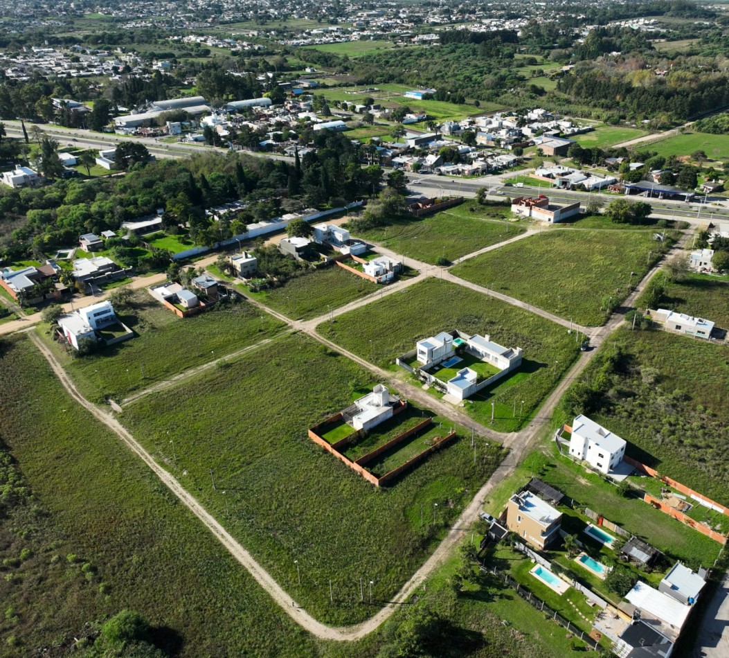 LOTES A LA VENTA FINANCIADOS EN AVENIDA DE LAS AMERICAS Y  JUAN B JUSTO