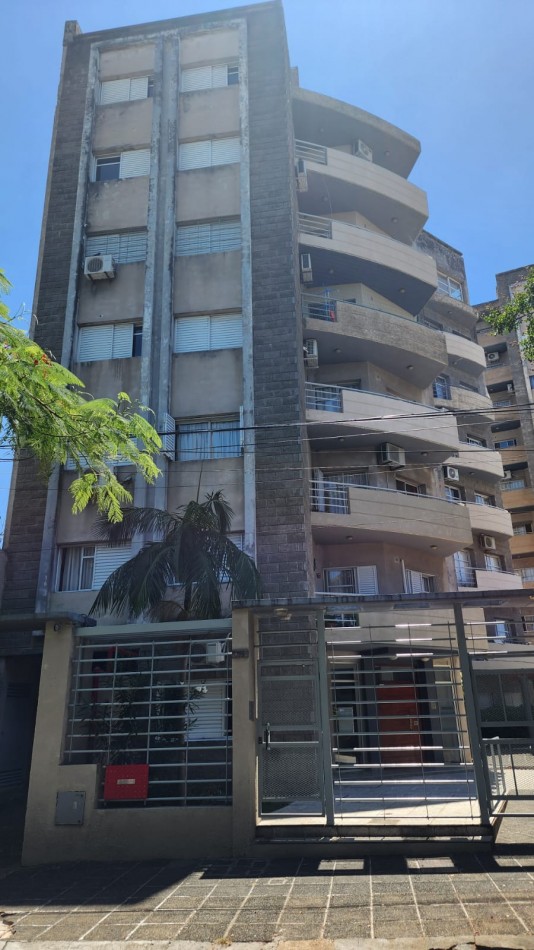 DEPARTAMENTO EN VENTA DE UN DORMITORIO CALLE COLON (Torres Manantiales ) 