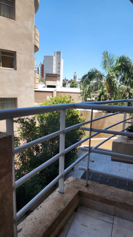 DEPARTAMENTO EN VENTA DE UN DORMITORIO CALLE COLON (Torres Manantiales ) 