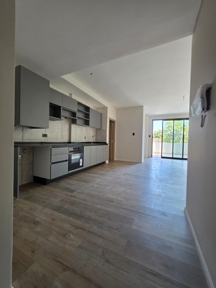 DEPARTAMENTO EN VENTA  CALLE  MALVINAS 261 (EDIFICIO TORREON) 