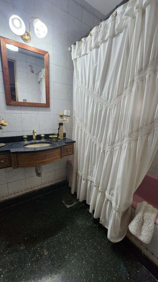 CASA A LA VENTA EN CALLE SANTA FE 