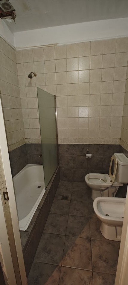 CASA A LA VENTA, AVENIDA  ALMA FUERTE CASI SOLER