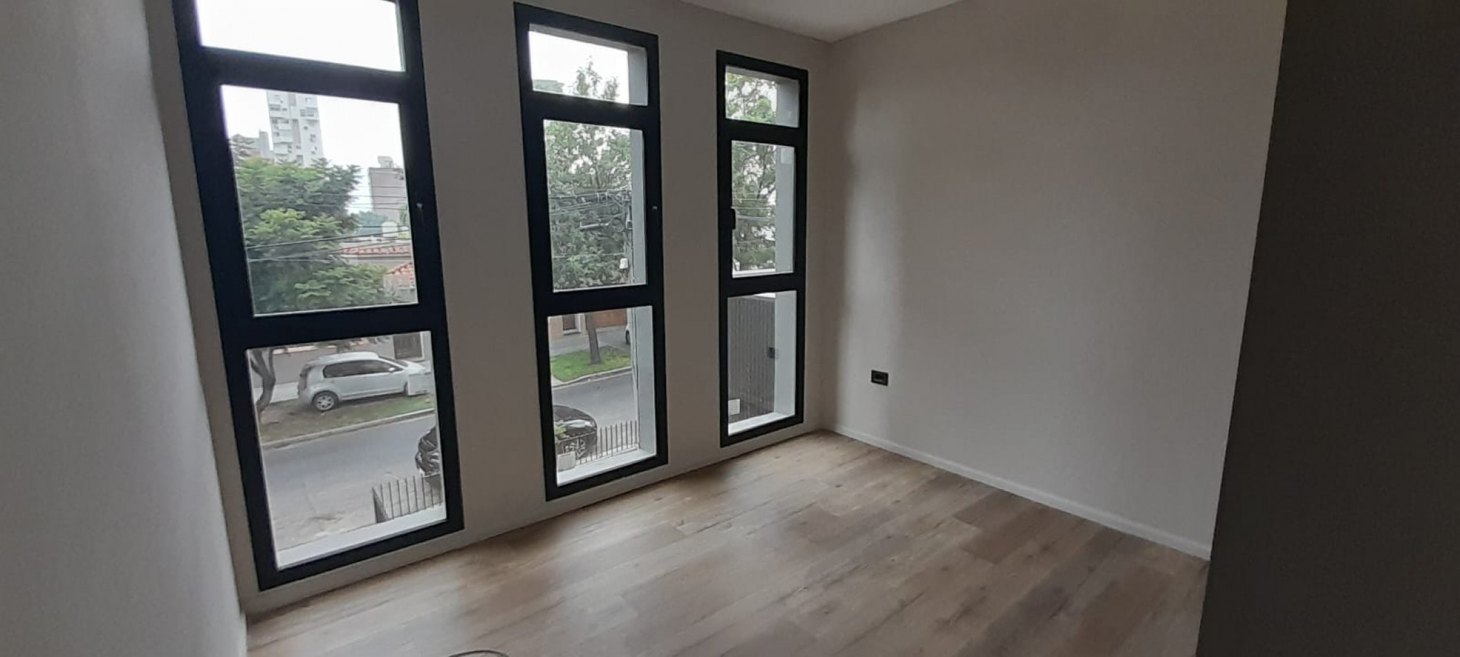 DEPARTAMENTO EN VENTA  CALLE  MALVINAS 261 (EDIFICIO TORREON) 