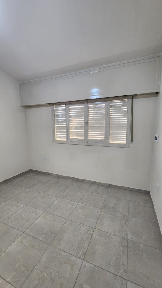 CASA A LA VENTA EN CALLE  GOBERNADOR  QUIROZ 1156