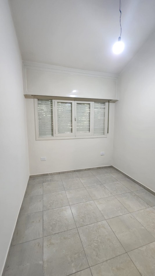 CASA A LA VENTA EN CALLE  GOBERNADOR  QUIROZ 1156