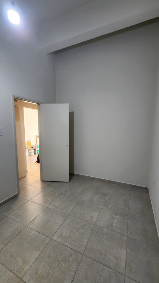 CASA A LA VENTA EN CALLE  GOBERNADOR  QUIROZ 1156