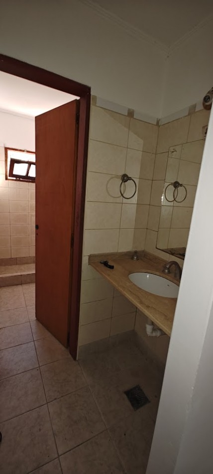 VENDO DUPLEX CALLE LAPRIDA AL 700 