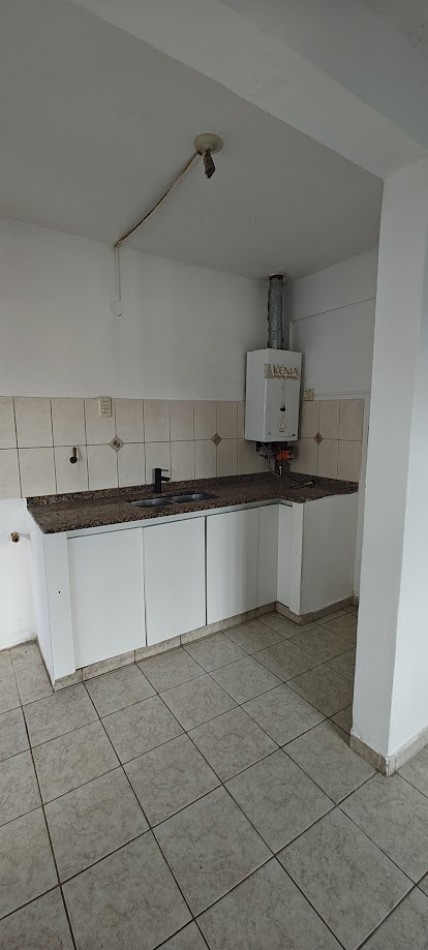 VENDO DUPLEX CALLE LAPRIDA AL 700 