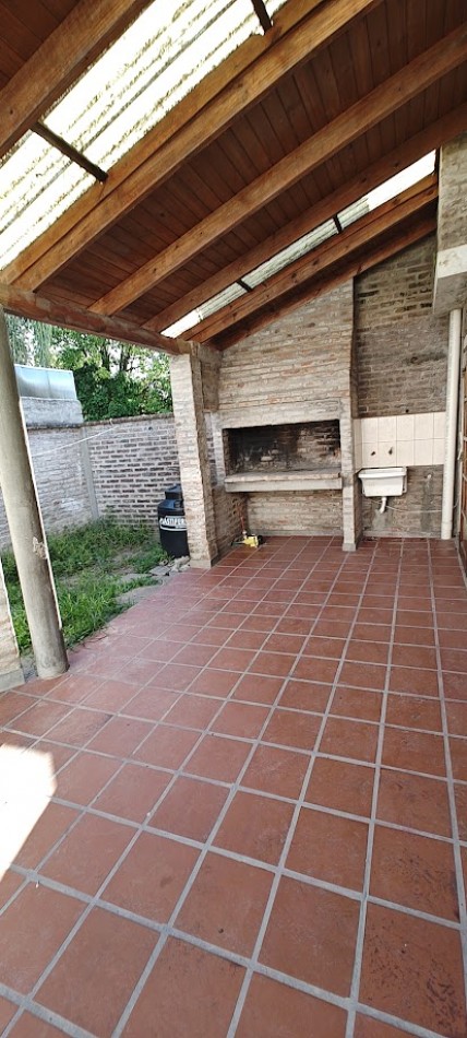VENDO DUPLEX CALLE LAPRIDA AL 700 