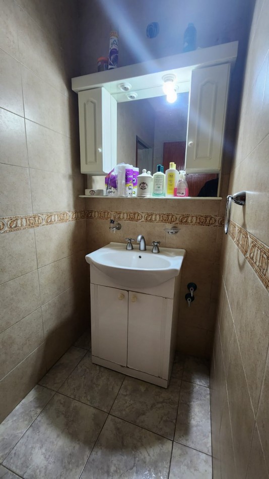 CASA A LA VENTA EN AVENIDA RAMIREZ CON QUINCHO Y PILETA 