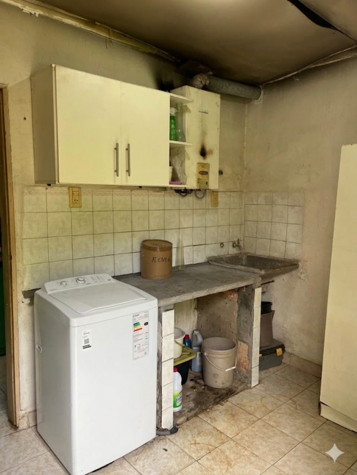 CASAQUINTA  EN VENTA EN AMPLIO LOTE EN ESTACION PARERA