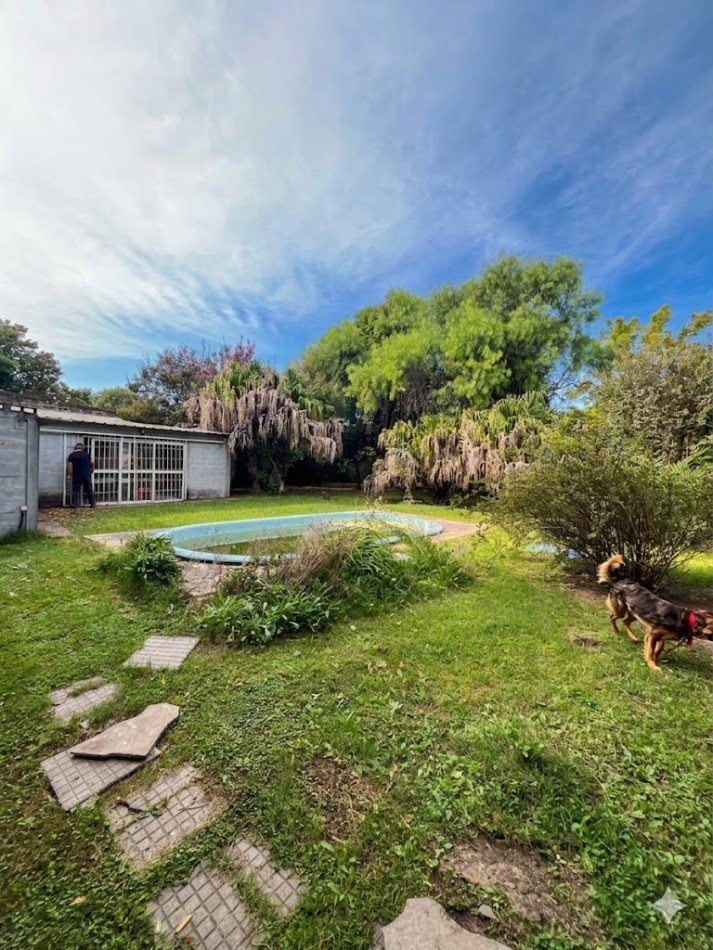 CASAQUINTA  EN VENTA EN AMPLIO LOTE EN ESTACION PARERA