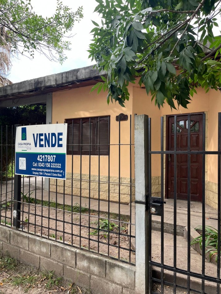 CASAQUINTA  EN VENTA EN AMPLIO LOTE EN ESTACION PARERA