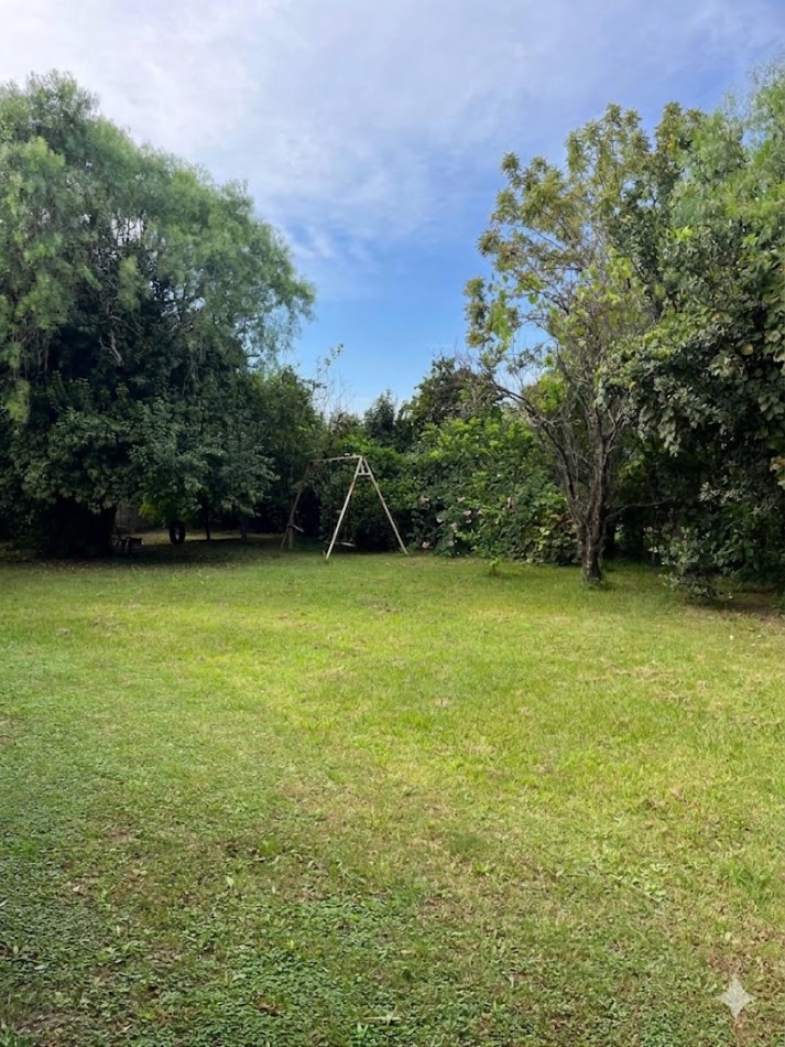 CASAQUINTA  EN VENTA EN AMPLIO LOTE EN ESTACION PARERA