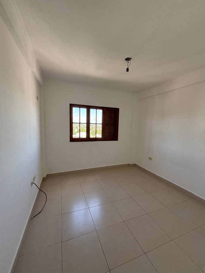  DEPARTAMENTO EN VENTA EN CALLE CARBO 947 AL FRENTE CON BALCON