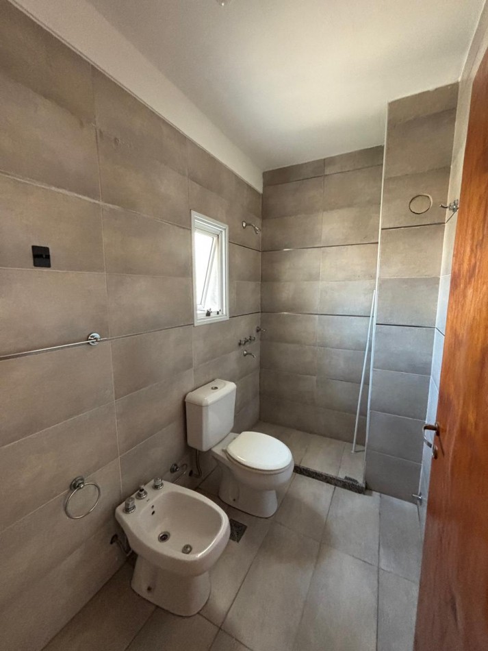  DEPARTAMENTO EN VENTA EN CALLE CARBO 947 AL FRENTE CON BALCON