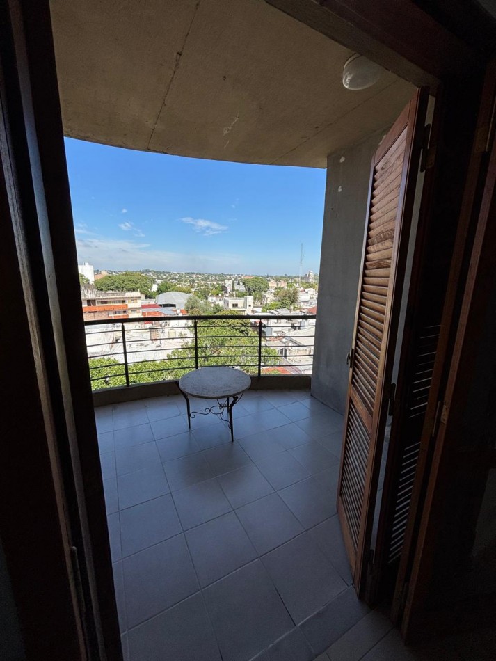  DEPARTAMENTO EN VENTA EN CALLE CARBO 947 AL FRENTE CON BALCON