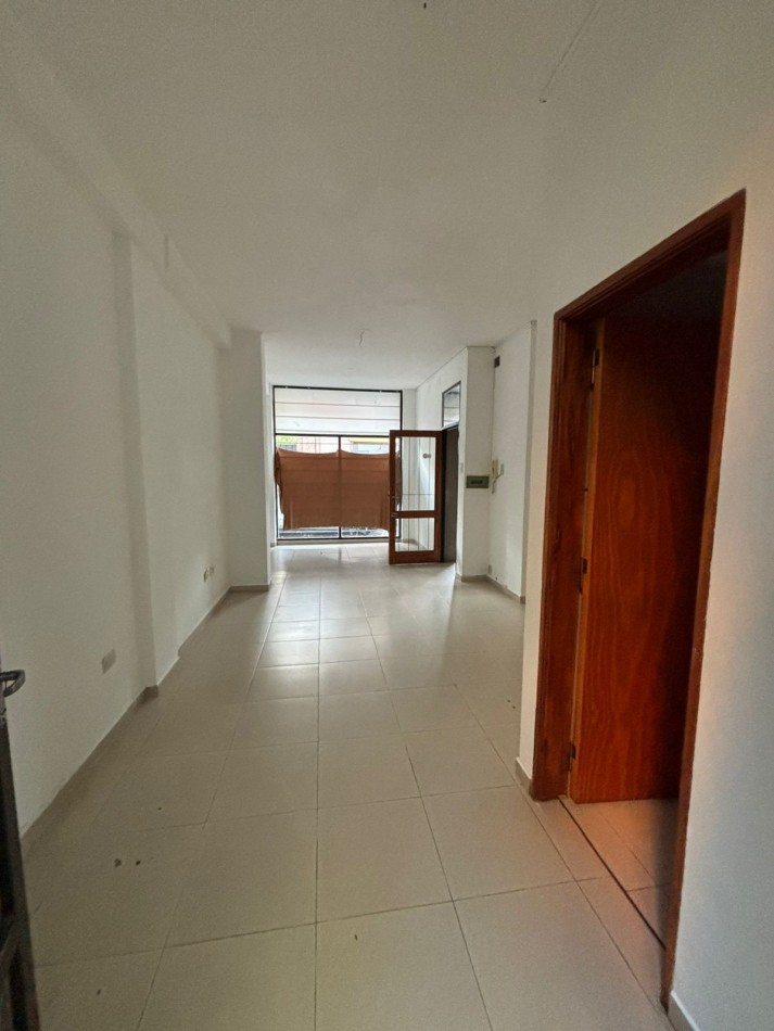  LOCAL EN VENTA EN CALLE CORRIENTES 324  