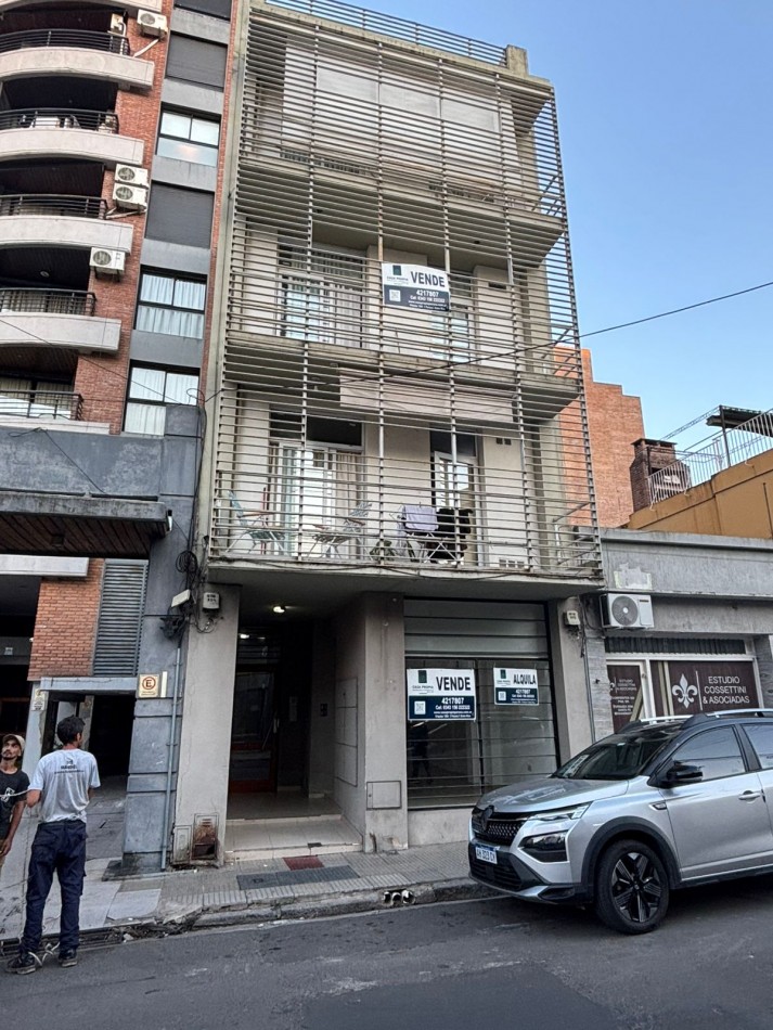  LOCAL EN VENTA EN CALLE CORRIENTES 324  