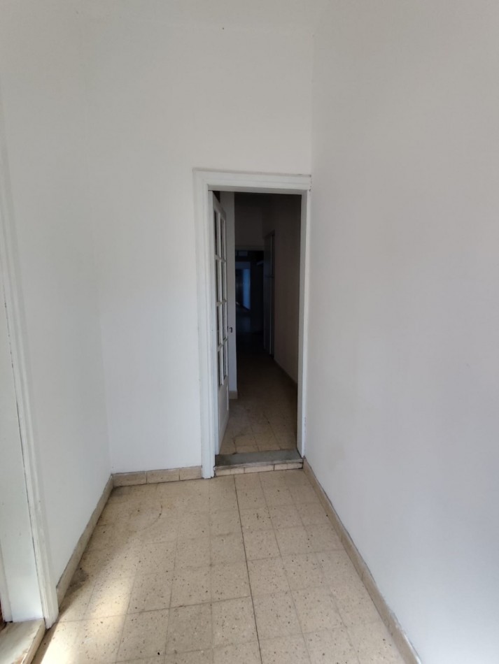 CASA EN ALQUILER EN CALLE TUCUMAN Y TEJEYRO MARTINEZ 