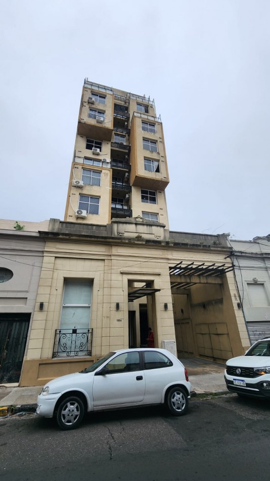 MONOAMBIENTE EN VENTA EN CALLE SAN MARTIN (oportunidad)