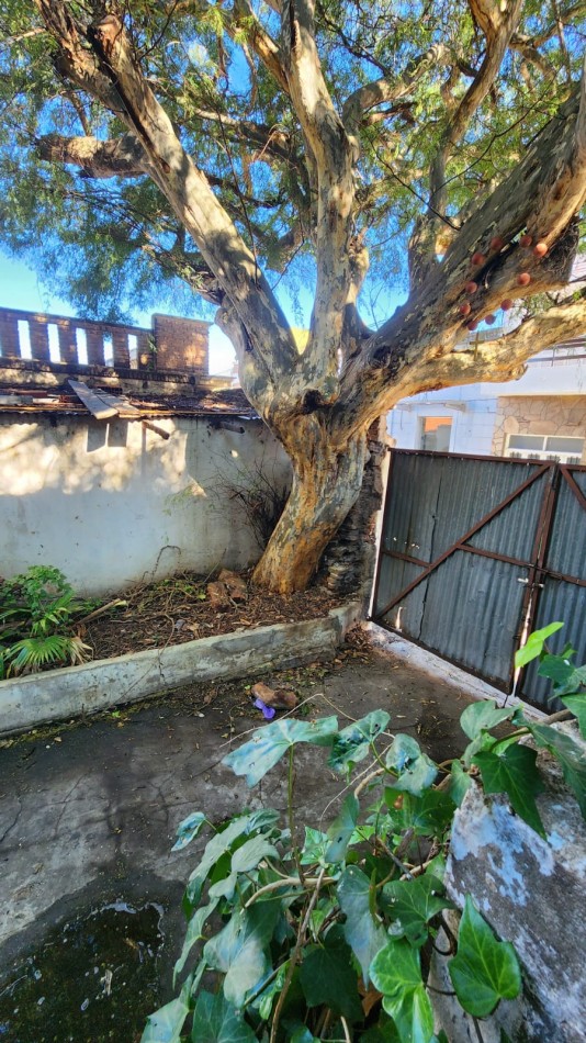 Casona de Estilo en venta en calle San Juan con Potencial Estrategico para Desarrollo Comercial o Hostel