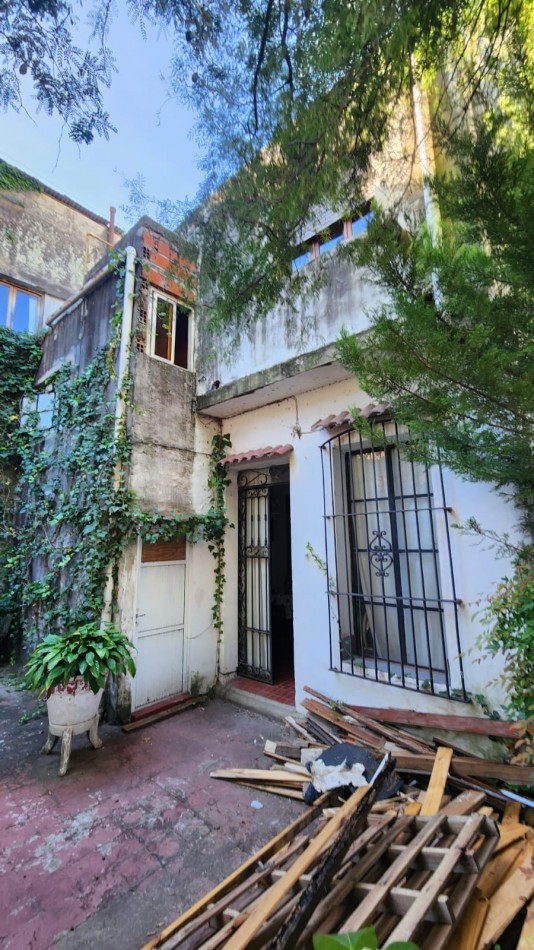 Casona de Estilo en venta en calle San Juan con Potencial Estrategico para Desarrollo Comercial o Hostel