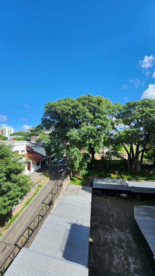 DEPARTAMENTO EN VENTA EN VENTA EN CALLE GUEMES 1007