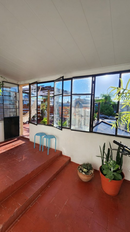 CASA A LA VENTA EN CALLE PASCUAL PALMA EN PLANTA