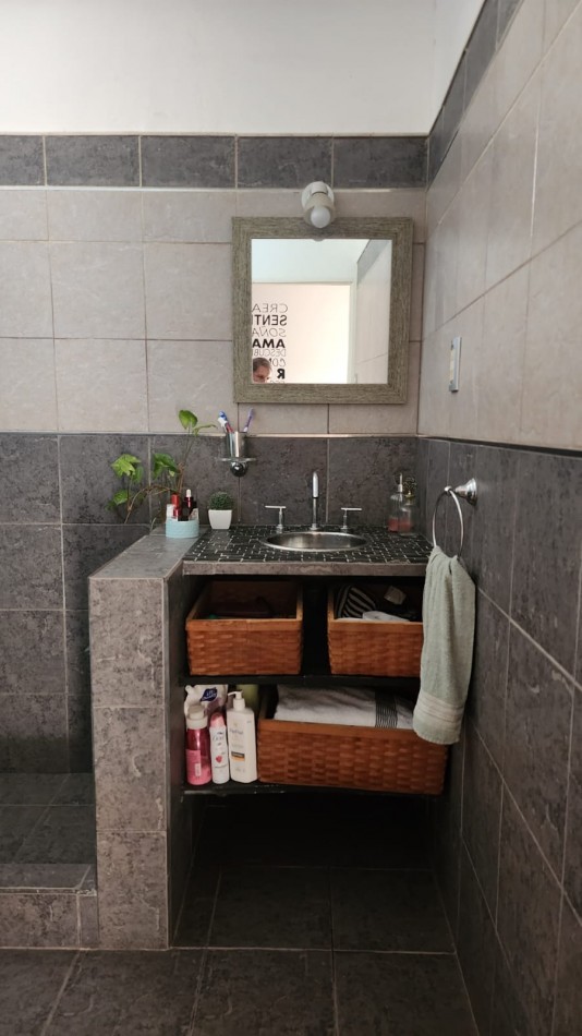 CASA A LA VENTA EN CALLE PASCUAL PALMA EN PLANTA