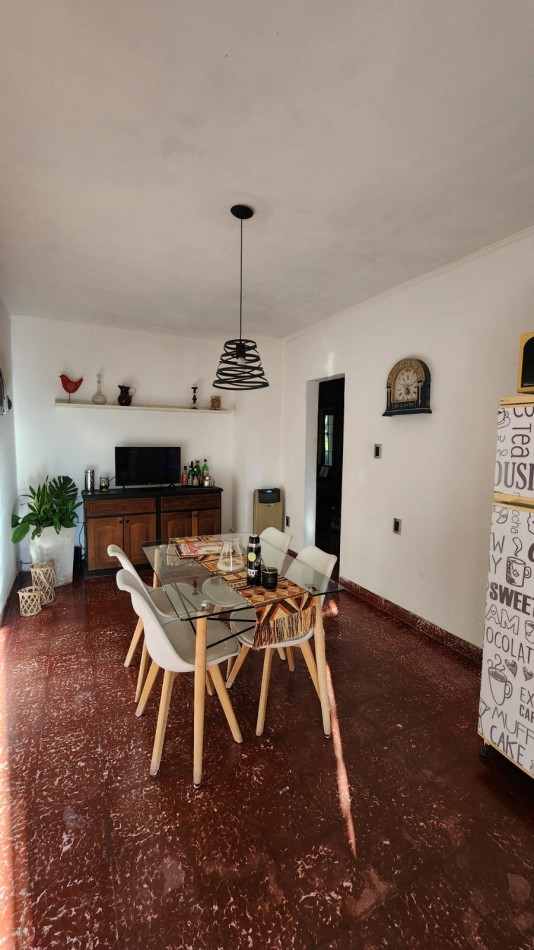 CASA A LA VENTA EN CALLE PASCUAL PALMA EN PLANTA