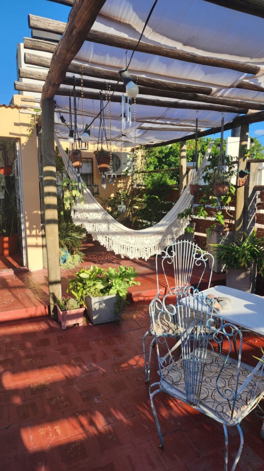 CASA A LA VENTA EN CALLE PASCUAL PALMA EN PLANTA