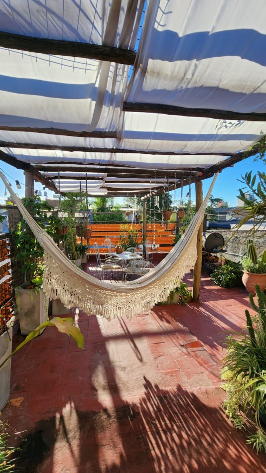 CASA A LA VENTA EN CALLE PASCUAL PALMA EN PLANTA