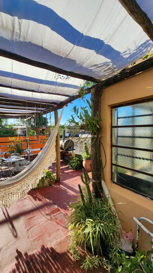 CASA A LA VENTA EN CALLE PASCUAL PALMA EN PLANTA