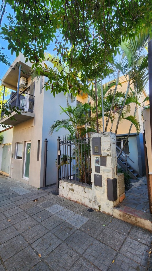 CASA A LA VENTA EN CALLE PASCUAL PALMA EN PLANTA