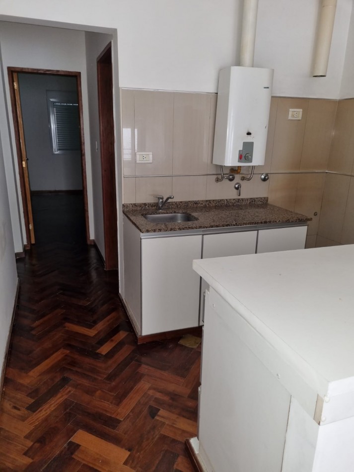 ALQUILO DEPARTAMENTO EN AVENIDA CHURRUARIN 