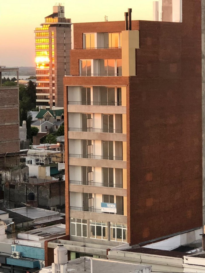 DEPARTAMENTO EN VENTA DE UN DORMITORIO EN EL MICROCENTRO