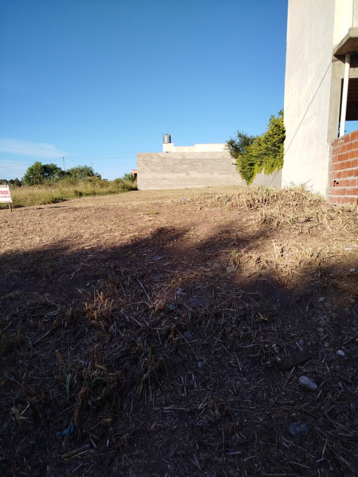 LOTE A LA VENTA EN AVENIDA EJERCITO BARRIO ALTOS DEL PARACAO  II