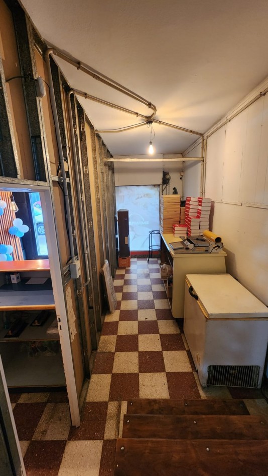 Oportunidad Local Comercial Doble sobre Av. Almafuerte - Ideal Gastronomia e Inversion