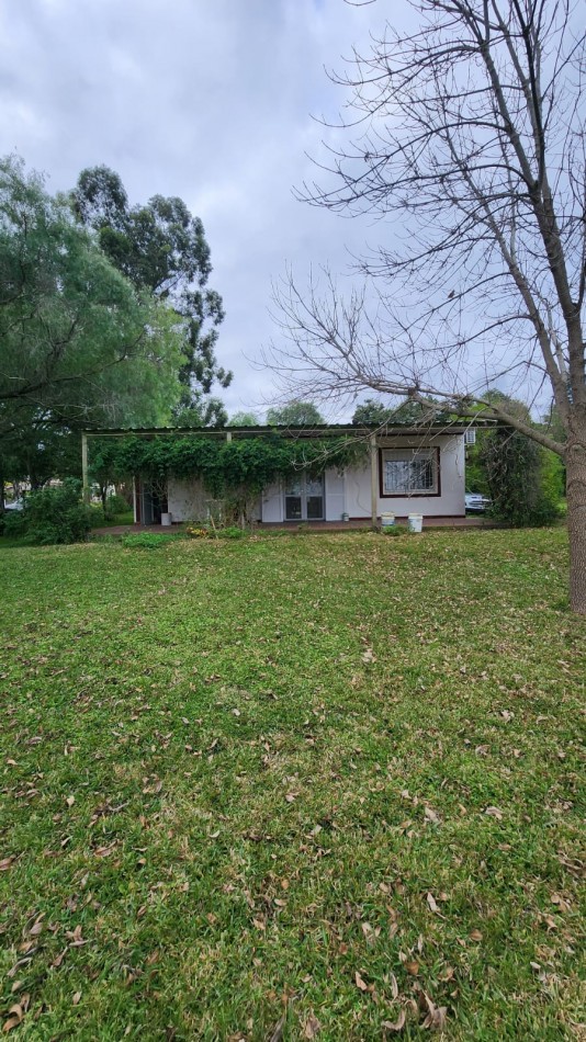 CASA EN VENTA EN VILLA URQUIZA EN AMPLIO LOTE 