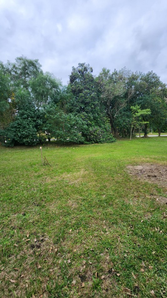 CASA EN VENTA EN VILLA URQUIZA EN AMPLIO LOTE 