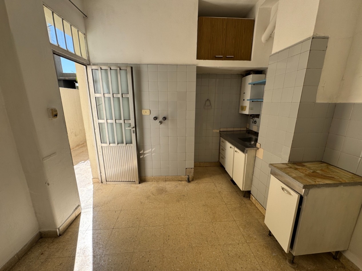 OFERTA !!! DEPARTAMENTO EN VENTA EN CALLE BAVIO (A reciclar)