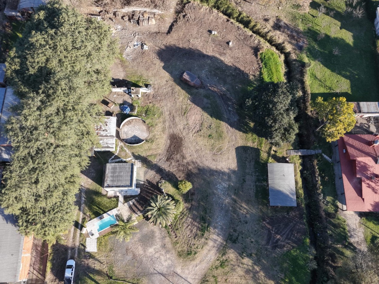AMPLIO LOTE CON OFICINA Y DEPOSITO EN ALQUILER O VENTA EN AVENIDA ALMAFUERTE