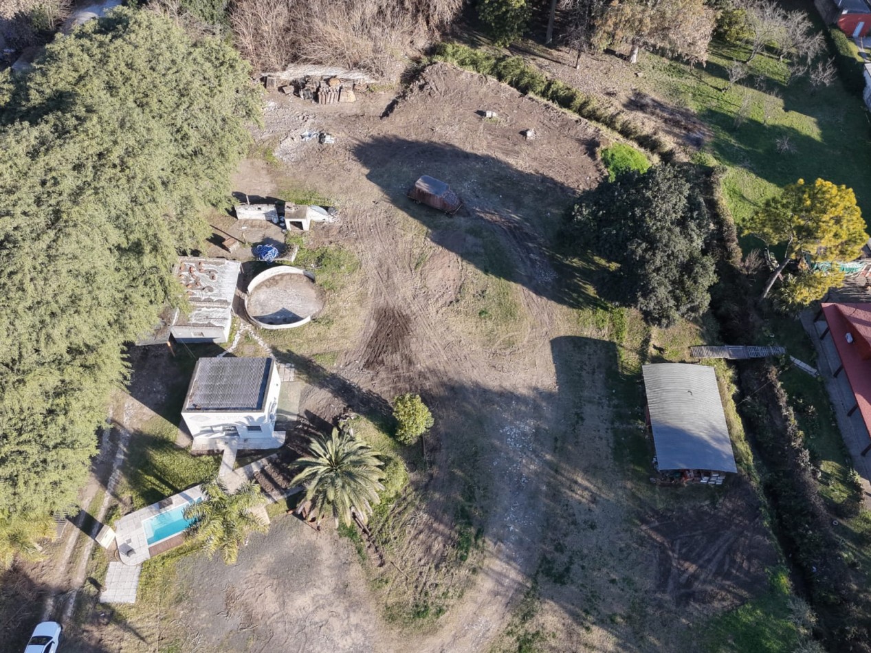 AMPLIO LOTE CON OFICINA Y DEPOSITO EN ALQUILER O VENTA EN AVENIDA ALMAFUERTE